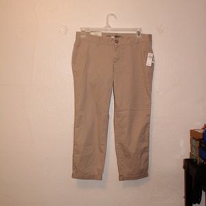 GAP Girlfriend Khakis Size 8R NWT